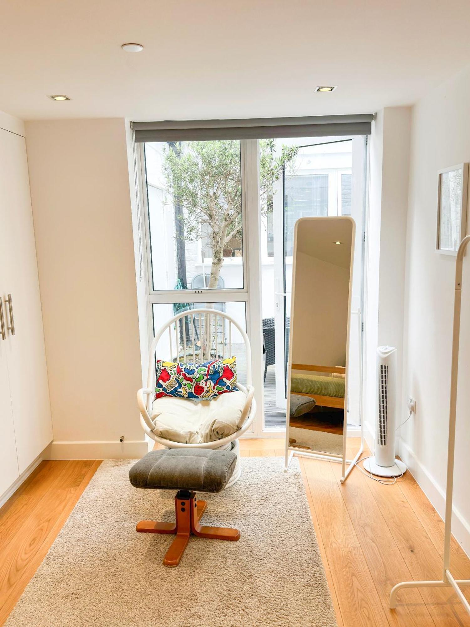 Chic 3 Bedroom Flat With Private Terrace In Holloway Near Finsbury Park London Exterior foto