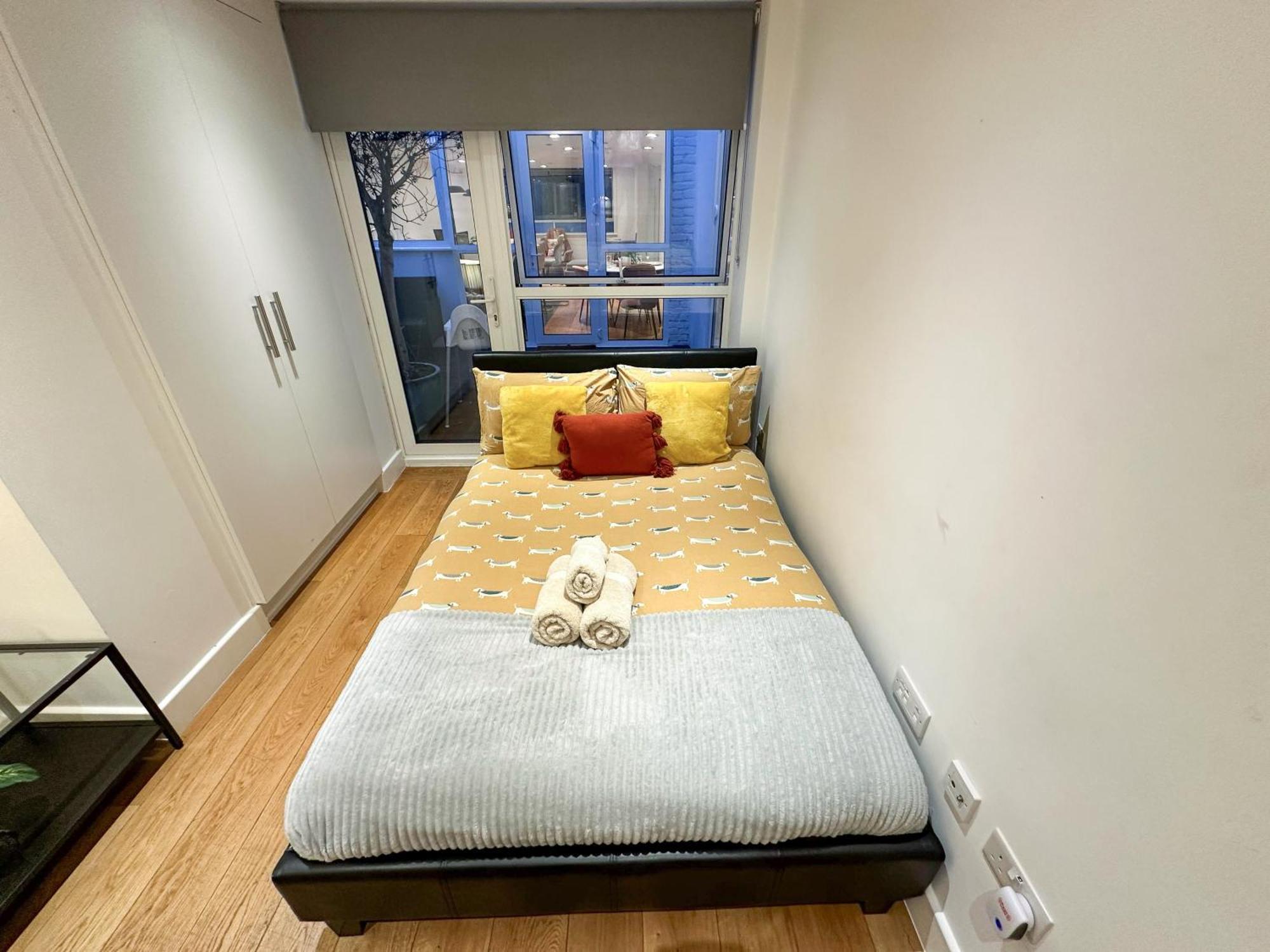 Chic 3 Bedroom Flat With Private Terrace In Holloway Near Finsbury Park London Exterior foto